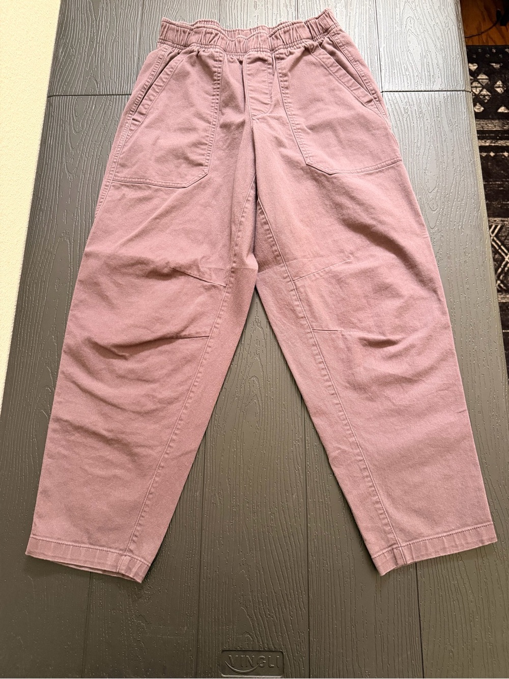 Old Navy Women’s Straight-Leg Drawstring Pants in Dusty Rose